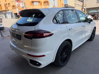 Porsche Cayenne GTS