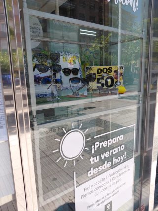 ESCAPARATE CRISTALERA