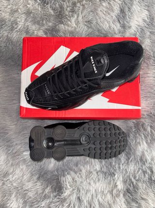 Nike Shox R4 Talla 44 Negras