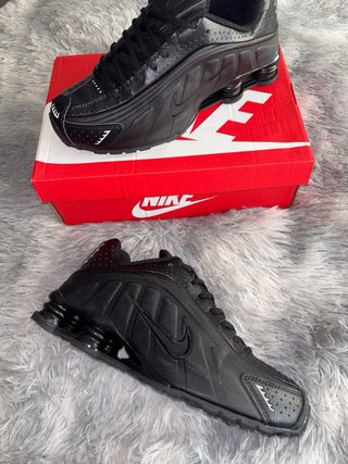 Nike Shox R4 Talla 44 Negras