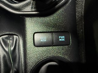 TOYOTA HILUX DOBLE CABINA 2.4 D-4D GX 150 CV 6VEL