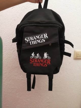 Mochila Stranger Things
