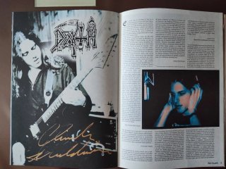 Revista Hell Awaits año 2002