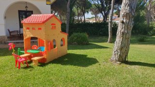 Casita infantil jardin