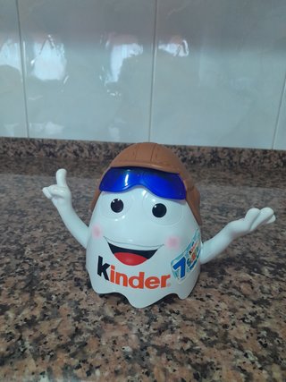 Figura Huevo Kinder Piloto