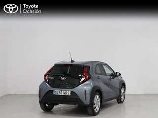 Toyota Aygo X Cross Play