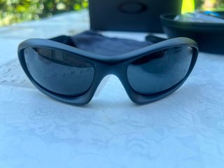 Occhiali da sole Oakley neri/grigi