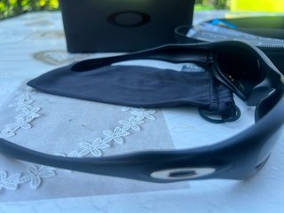 Occhiali da sole Oakley neri/grigi