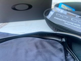 Occhiali da sole Oakley neri/grigi