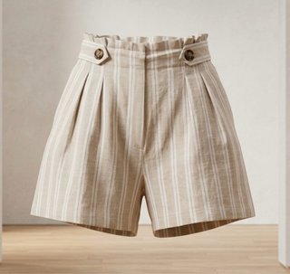 Pantalones cortos de lino a rayas beige