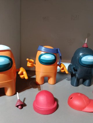 8 Figuras Among Us