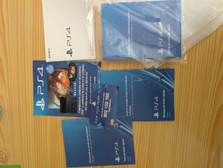 Playstation 4 (Demo PT y caja original)