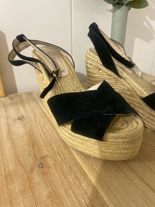 Alpargatas cuña Formula Joven negras