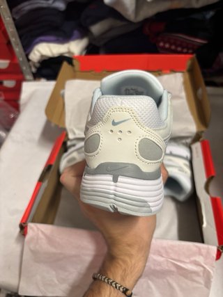 Nike P6000 Blancas y Grises Talla 43