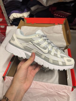 Nike P6000 Blancas y Grises Talla 43