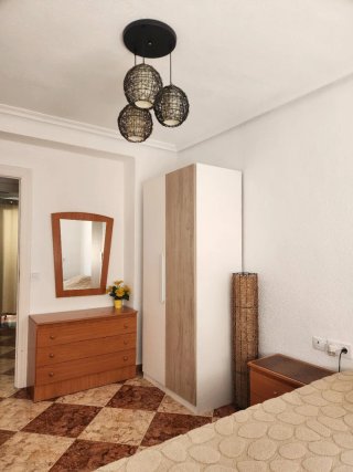 Habitación en alquiler-ambiete tranquilo y cómodo.