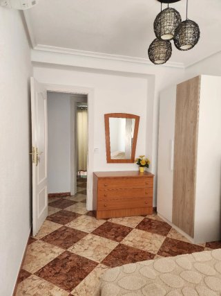 Habitación en alquiler-ambiete tranquilo y cómodo.