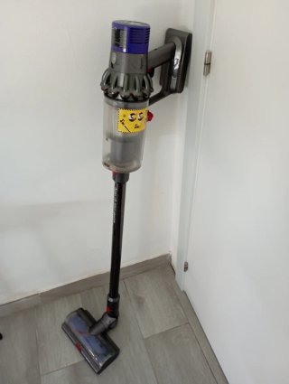 Aspirapolvere Dyson v10