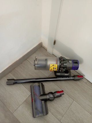 Aspirapolvere Dyson v10