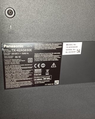 Televisión Smart TV Panasonic Negra y Plateada