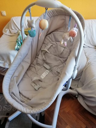 Chicco Baby Hug + colchón + kit de comida