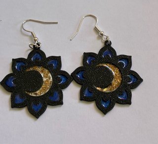Pendientes artesanales 3D flor azul negro