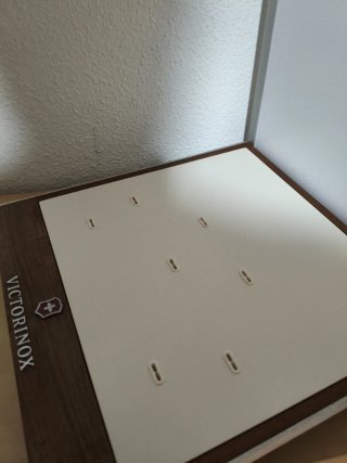 Espositore da tavolo Victorinox per coltelli