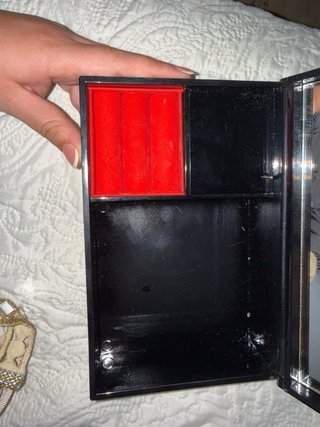 Joyero Oriental Negro con Pavos Reales con musica
