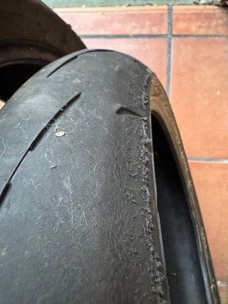 Neumático Bridgestone RS11