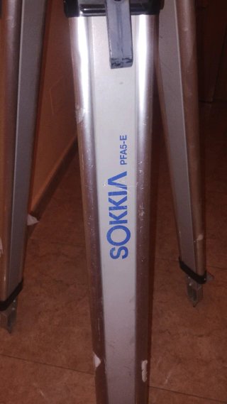 Trípode topografía SOKKIA PFA5-E