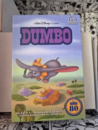 Pin Dumbo VHS Disney Store