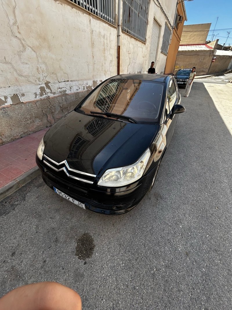 Citroen C4 2007 - foto 1