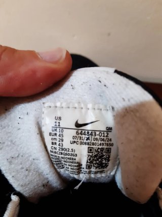 Zapatillas Nike Negras y Blancas