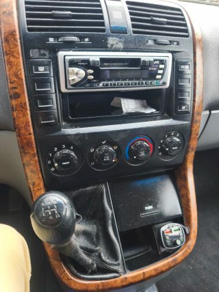 KIA Carnival 2003