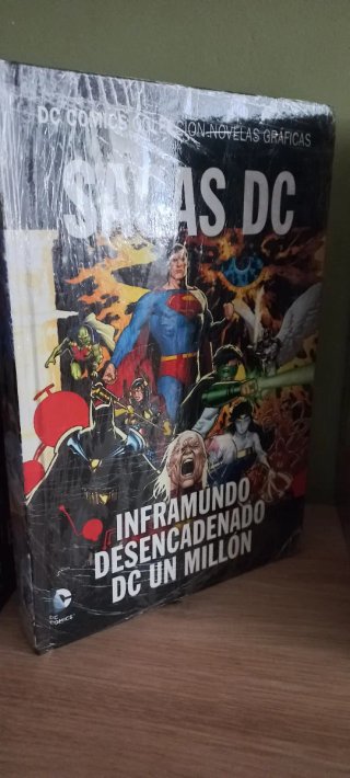 1-8 SAGAS DC COMICS novelas gráficas. Precio/ud