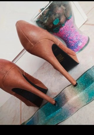 Botines marrones con cordones Talla 38