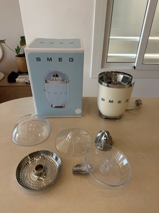 Exprimidor Smeg Nuevo