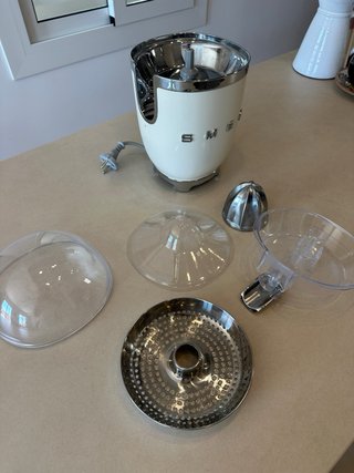 Exprimidor Smeg Nuevo