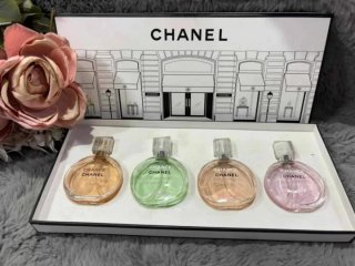 Set de Perfumes nuevos en caja