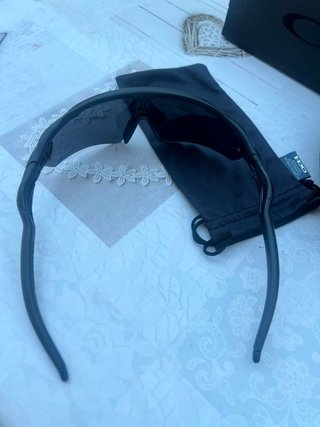 Occhiali da sole Oakley neri/grigi