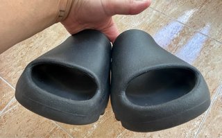 Adidas Yeezy Slide Onyx Talla 43