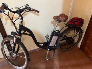 Bicicleta Eléctrica Negra