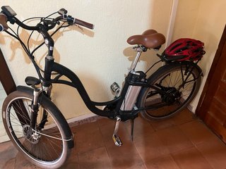Bicicleta Eléctrica Negra