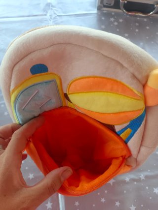 Mochila infantil peluche hormigonera