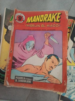 Varios comics 9 de mandrake el javanes la masa