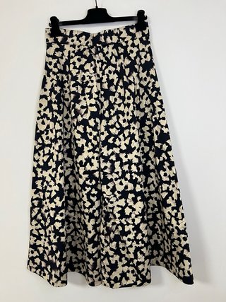 Pantaloni COS a zampa fantasia beige/nero