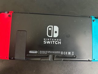 Nintendo Switch + Dock + Joy-Con