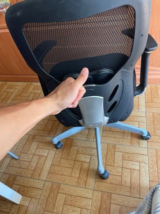 Silla ergonómica de oficina negra
