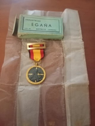 Condecoraciones Militares Insignias