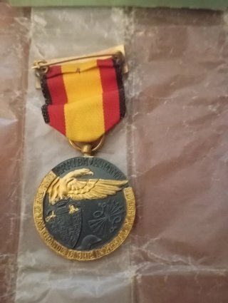 Condecoraciones Militares Insignias